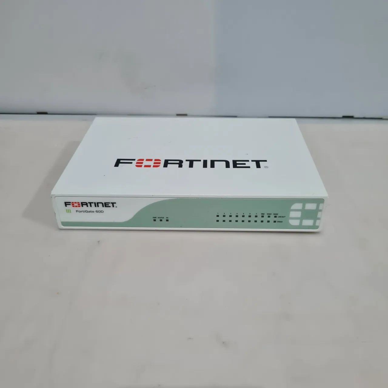Fortinet FortiGate 60D FG-60D Sem Fonte Sem Testes