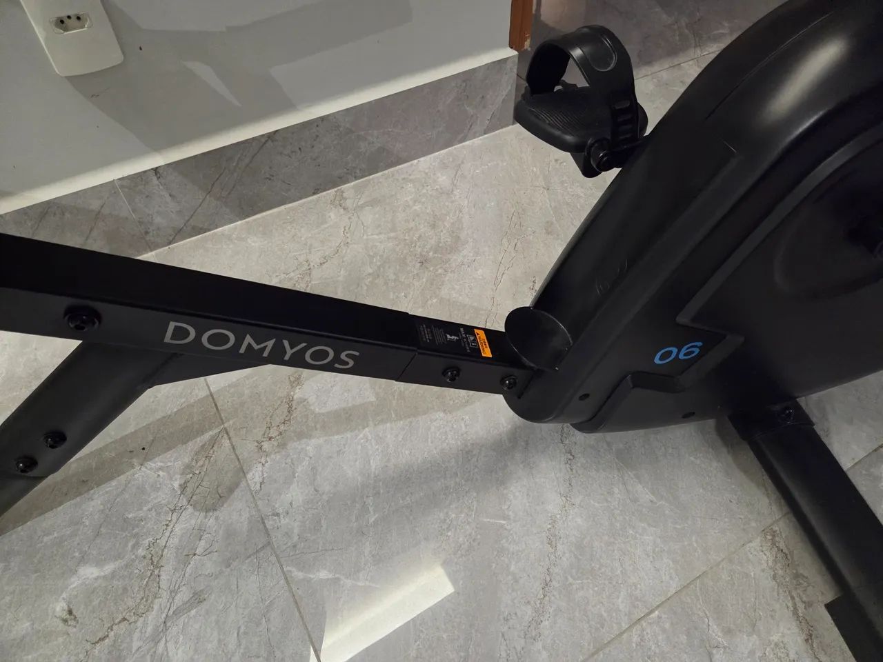 Bicicleta Ergometrica NOVA Horizontal Domyos Tem App para acompanhar e Cinta Medidora - Foto 3