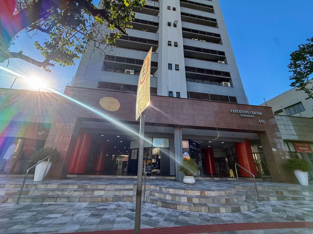 Sala comercial para alugar no Cond. Executive Center Skowronek