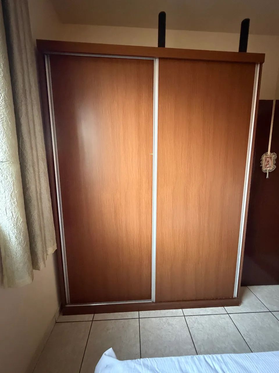 Guarda roupas 2,36x1,80