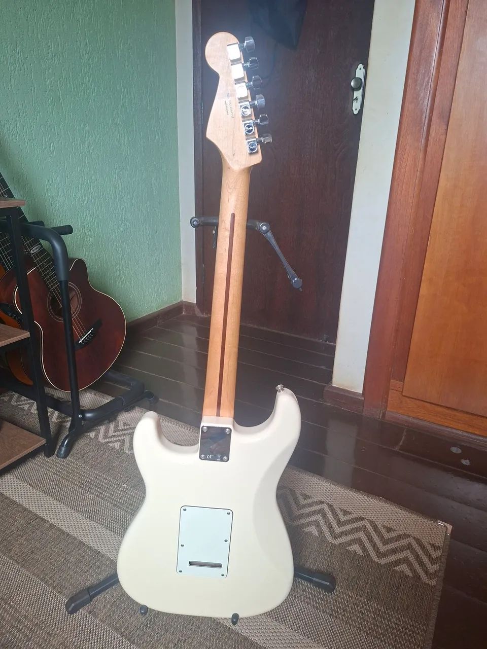 Fender Stratocaster (MIM 2014) - Foto 2