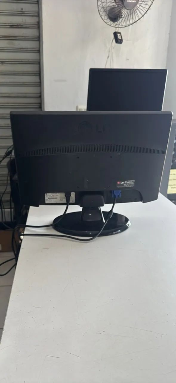 Monitor 20 polegadas LG vga  - Foto 3