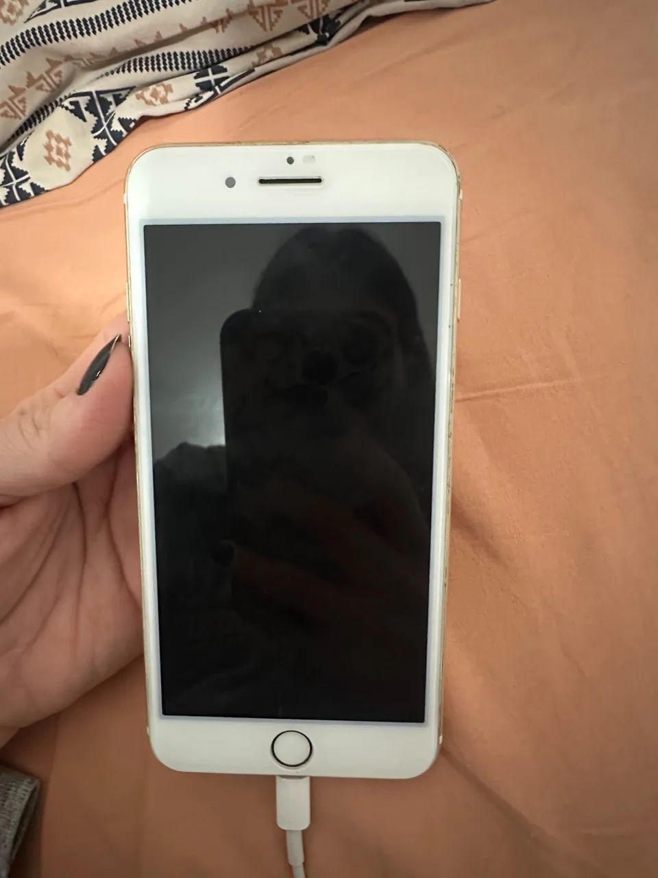 ? iPhone 7 Plus 32GB.