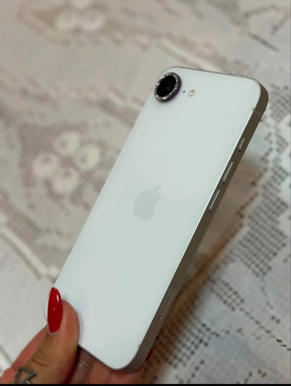 iPhone 16E 128 GB branco  - Foto 5
