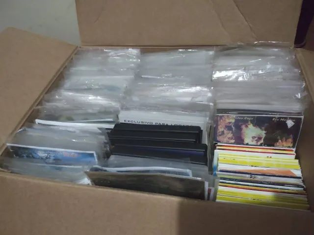 Lote de Cds e Dvs  - Foto 2