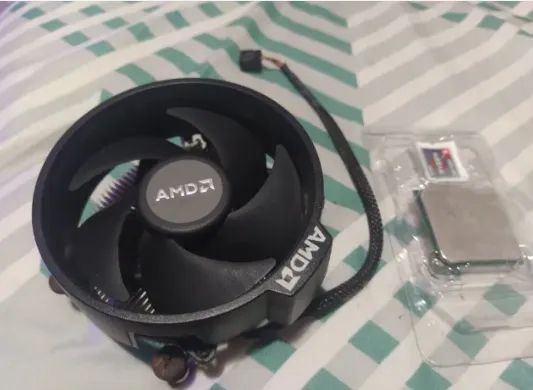 Processador AMD Ryzen 5 1600 6 nucleos 12 threads AM4 com cooler usado