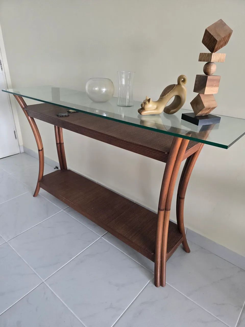 Jogo de Mesa de Jantar e aparador.  - Foto 3