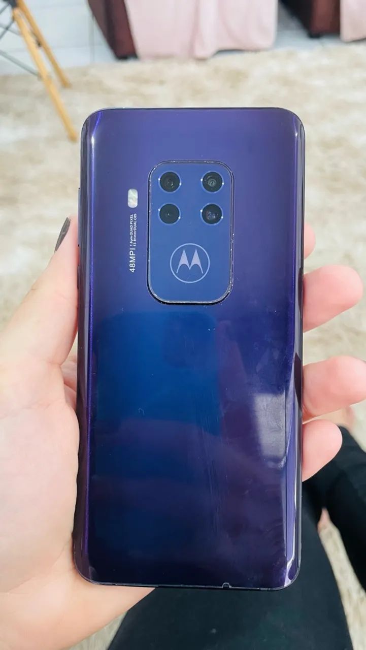 Motorola one zoom - Foto 2