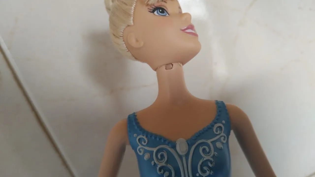 Boneca Cinderela  - Foto 3