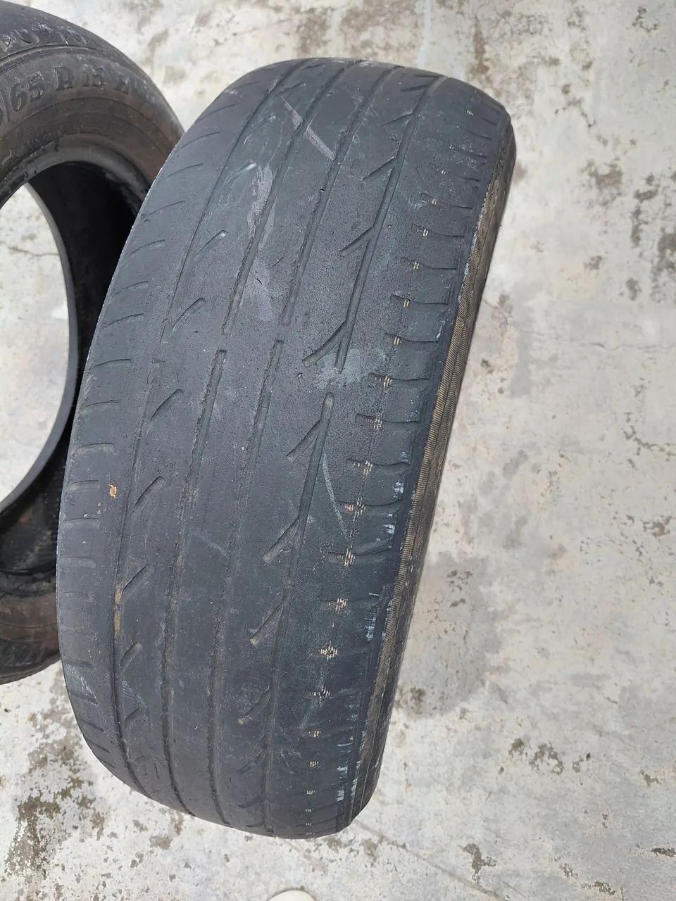 Pneus "quebra-galho" para sítio ou cidade, aro 15, 185/65. - Foto 4