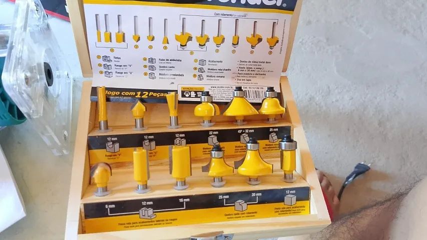 Marcenaria. SERRA CIRCULAR+TUPIA LAMINADORA+JOGO DE FRESAS + LIXADEIRA novo na caixa - Foto 3