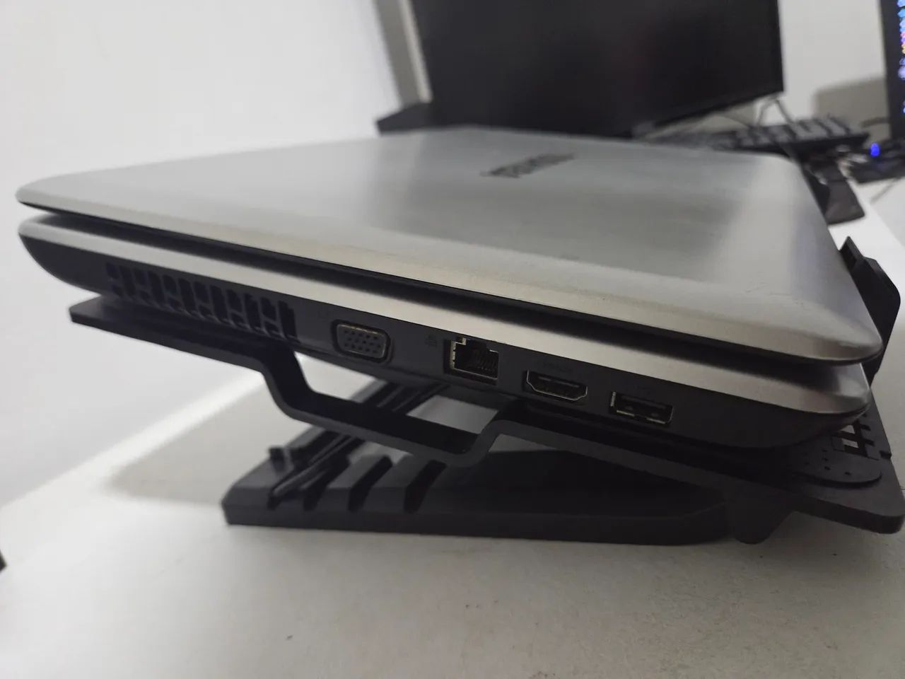 Notebook Toshiba Satellite L450 - 8GB RAM DDR3 + SSD - Foto 5