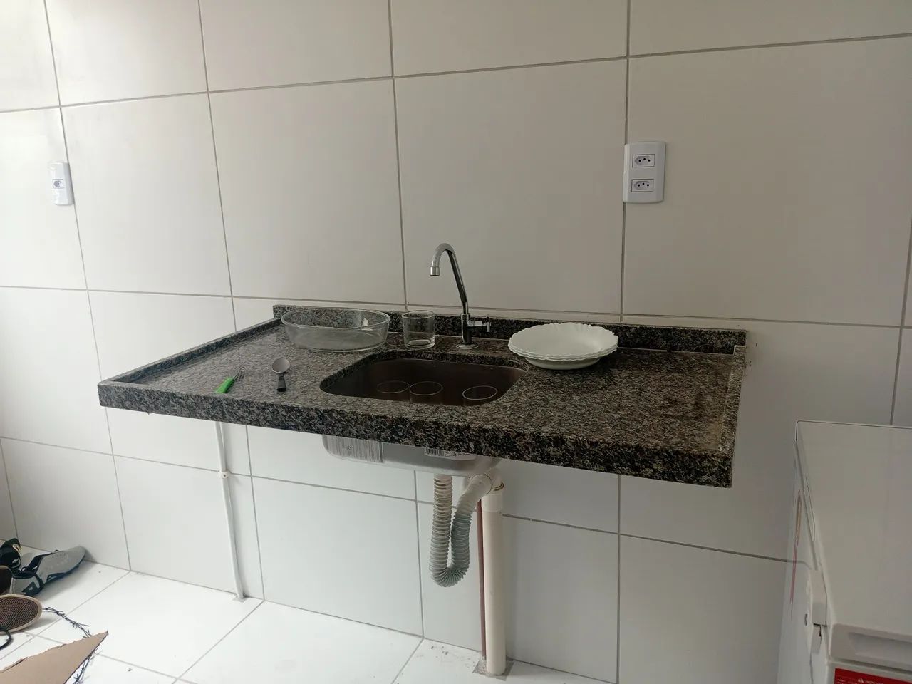 Vendo pia em granito 