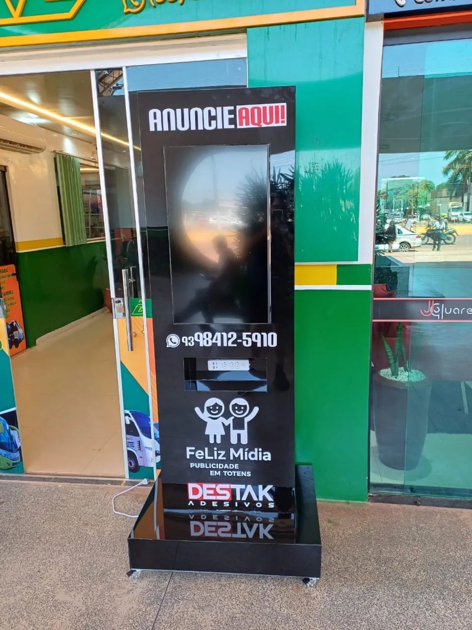 TOTEM DE PUBLICIDADE
