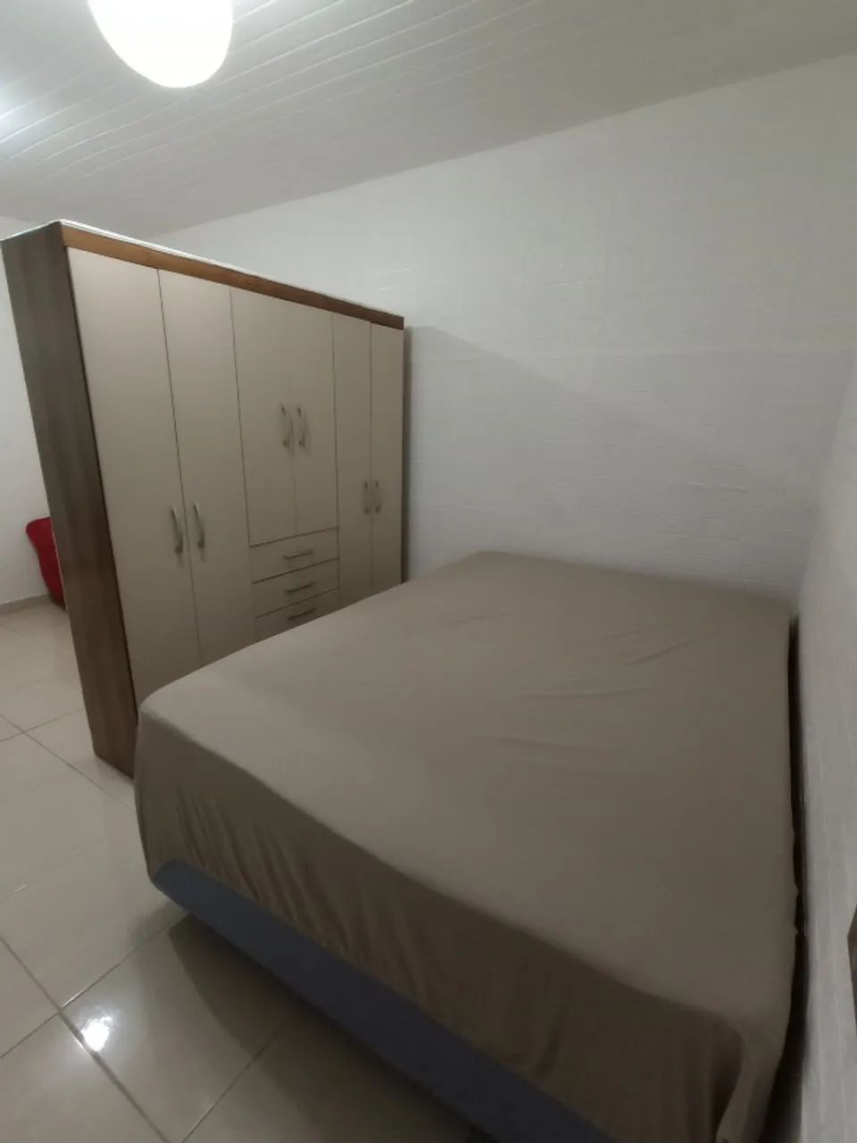 Kitnet mobiliada grande e arejada na Aclimação/Cambuci - Foto 3