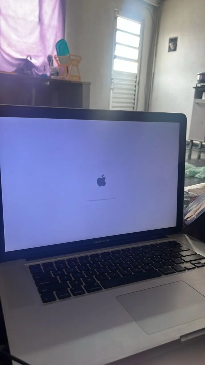 MacBook Pro 2010 17 polegadas para retirada de peça  - Foto 3
