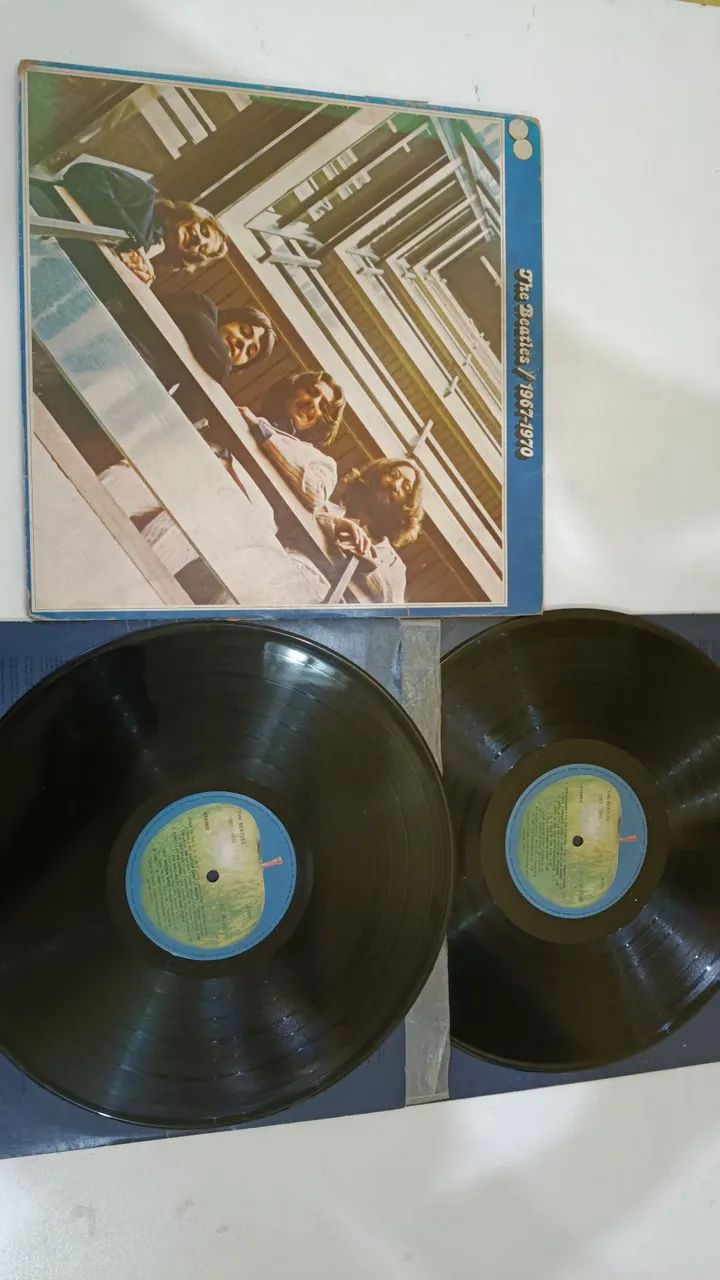 Vendo 2 LPs duplos dos The Beatles. - Foto 2