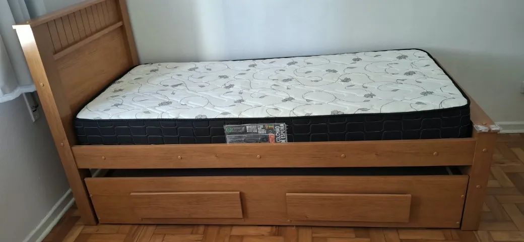 Cama e colchão