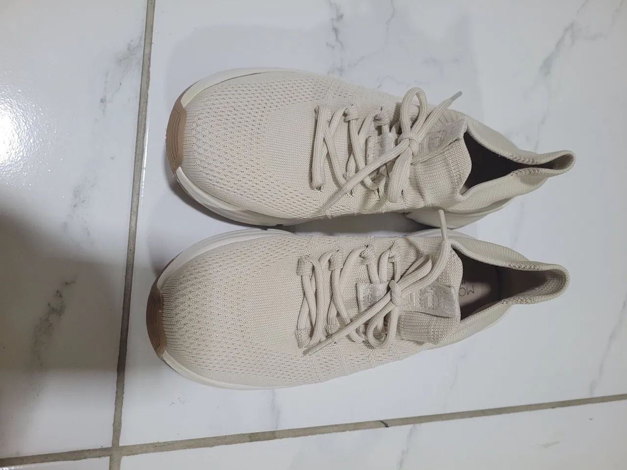Tenis Modare