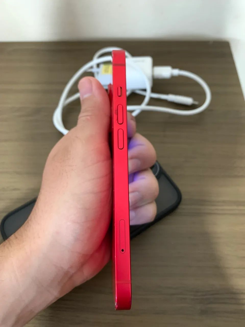 iPhone 14 RED 128GB - Foto 3