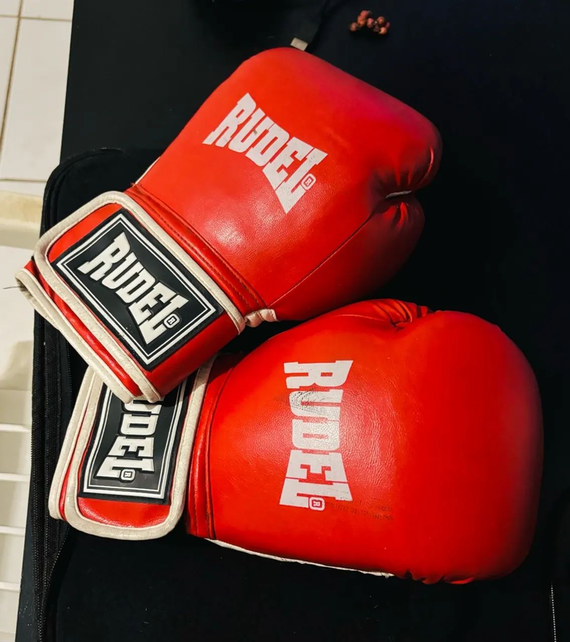 Luva de boxe seminova RUDEL - 12oz