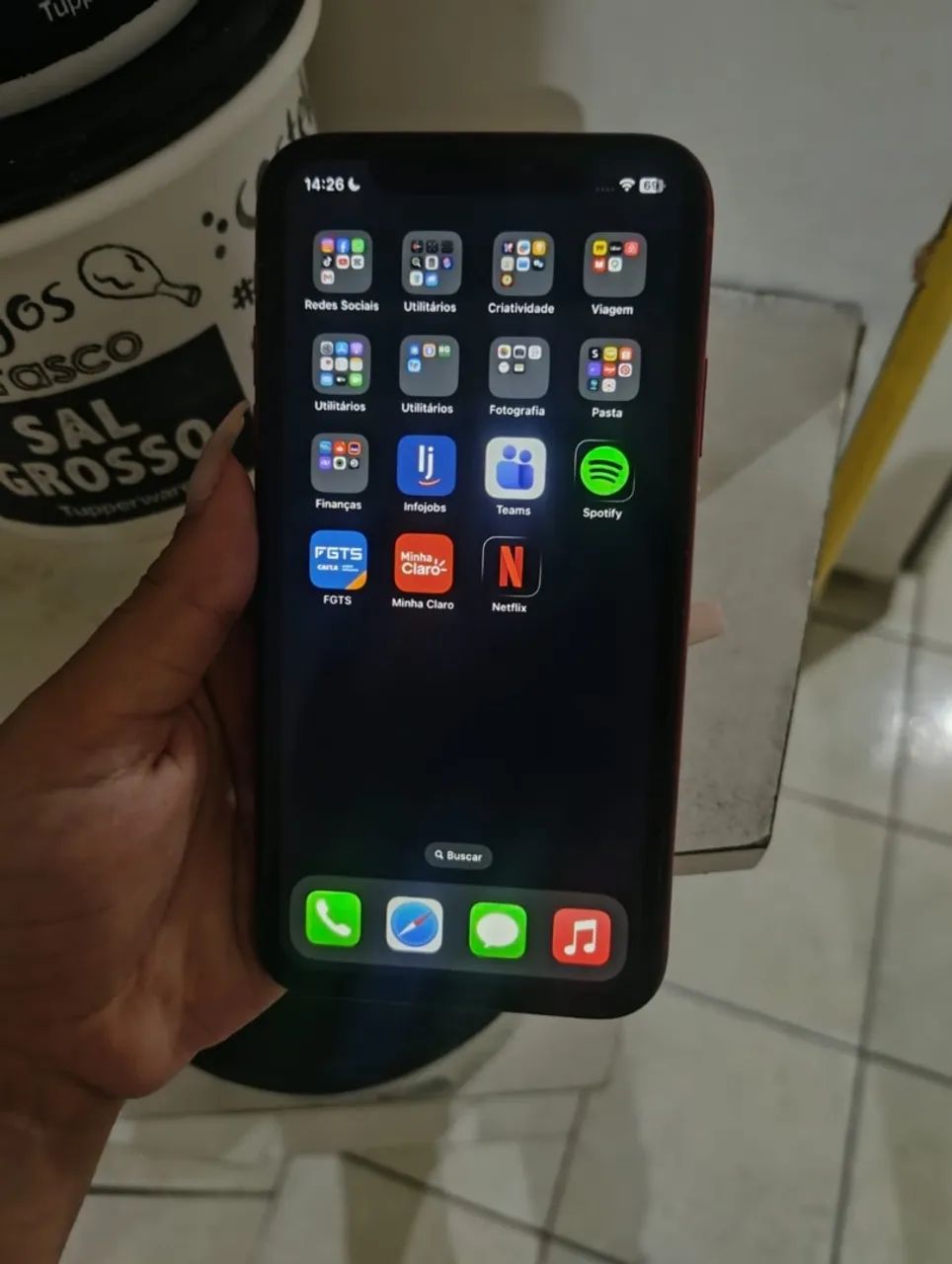 iPhone XR 68 gb