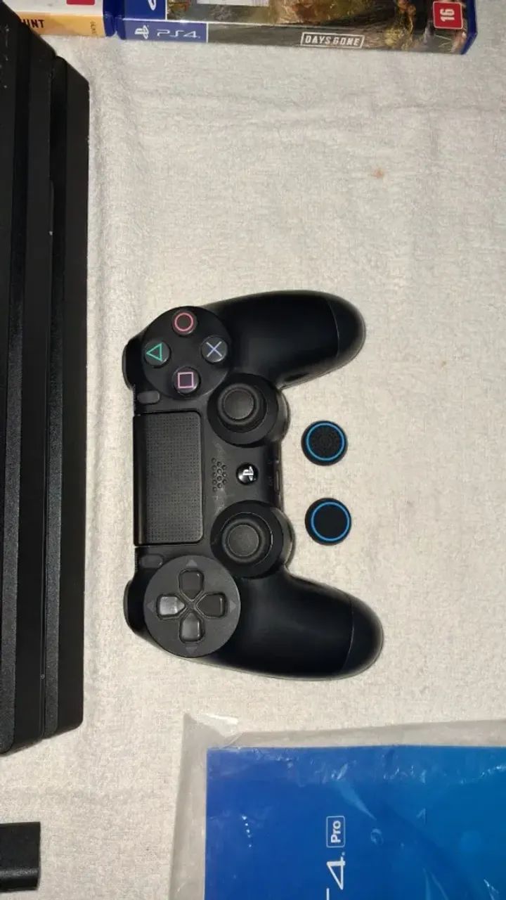 PS4 PRO 1TB + 1 CONTROLE - Foto 2