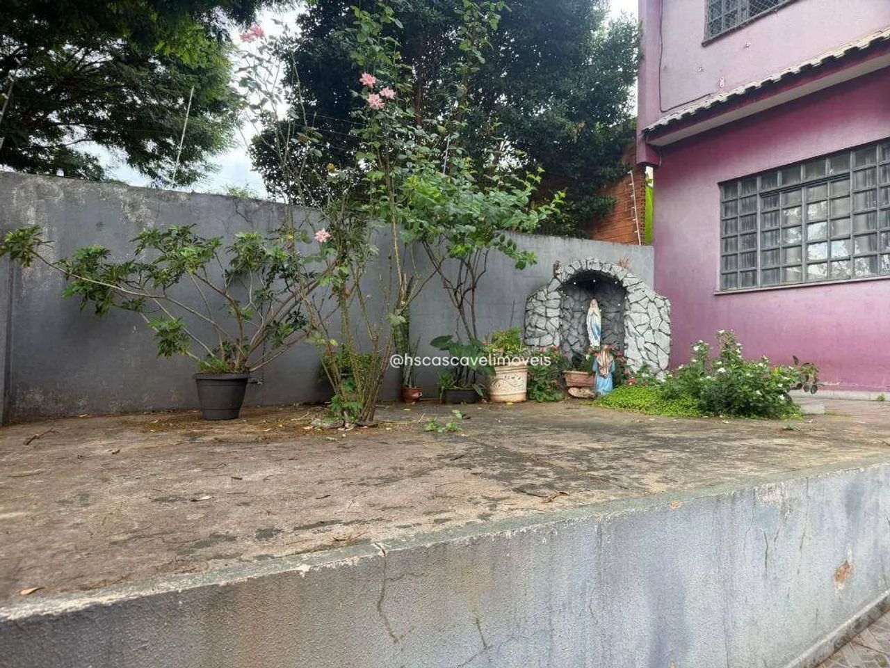 SOBRADO GEMINADO NO CENTRO - Foto 2