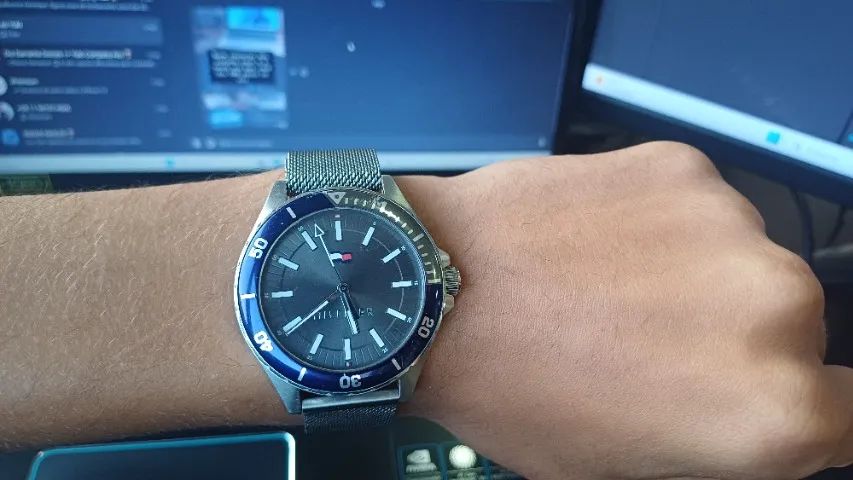 Tommy Hilfiger Masculino - Relógio Azul com Pulseira Mesh - Foto 3
