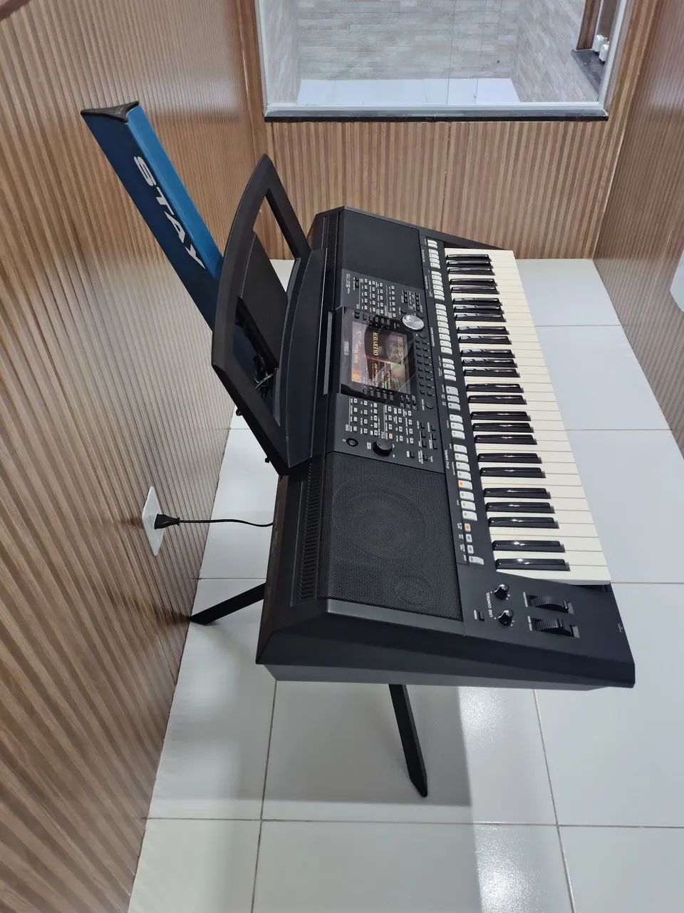 Teclado Yamaha PSR S975 - Foto 3