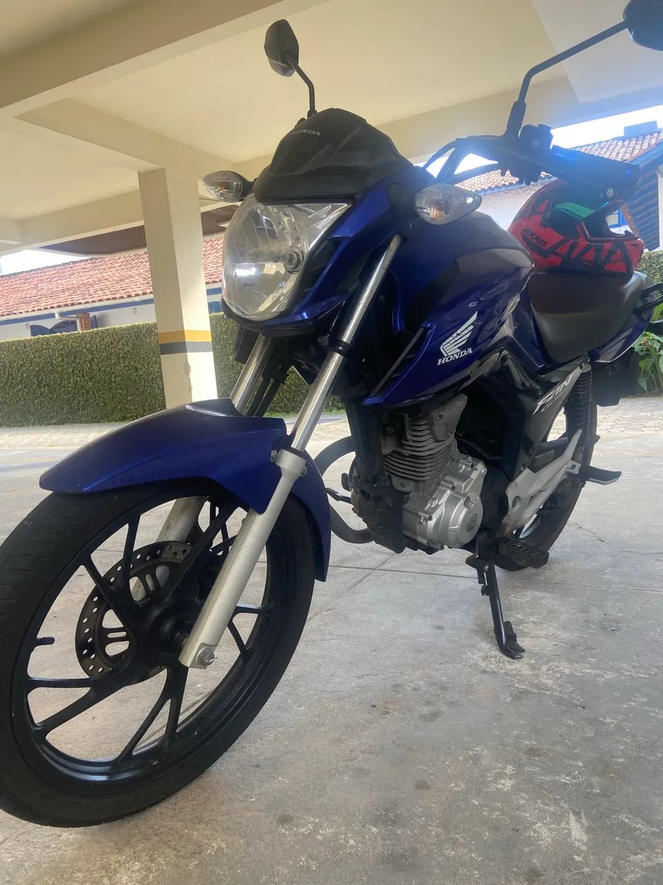 Fan com 18mil km (zera)