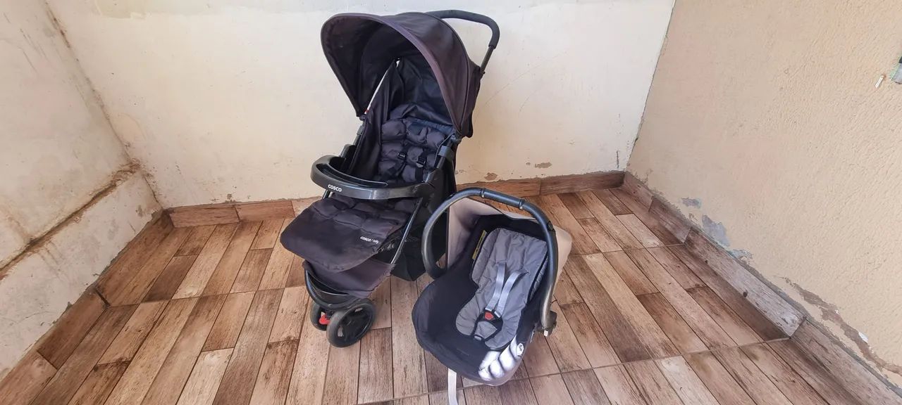 Carrinho de bebê com bebê conforto  - Foto 3