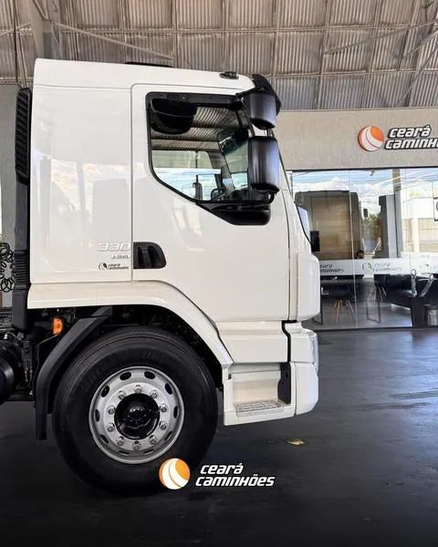 VOLVO VM 330 4X2 2022 - Foto 5