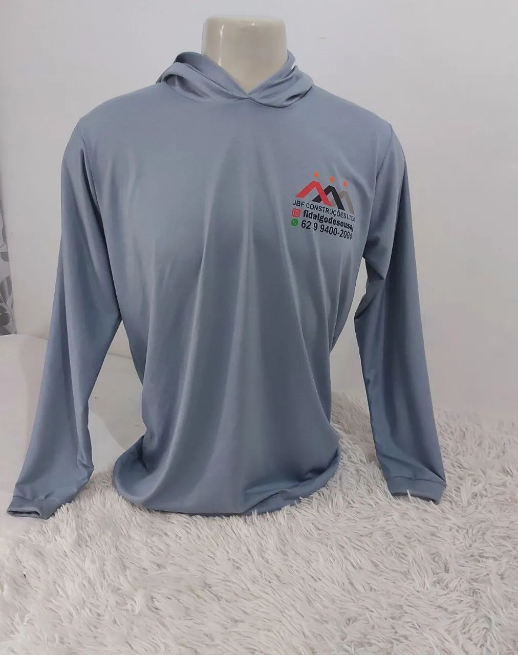 Camiseta com Capuz Para Uniformes ( Goiânia e Região)