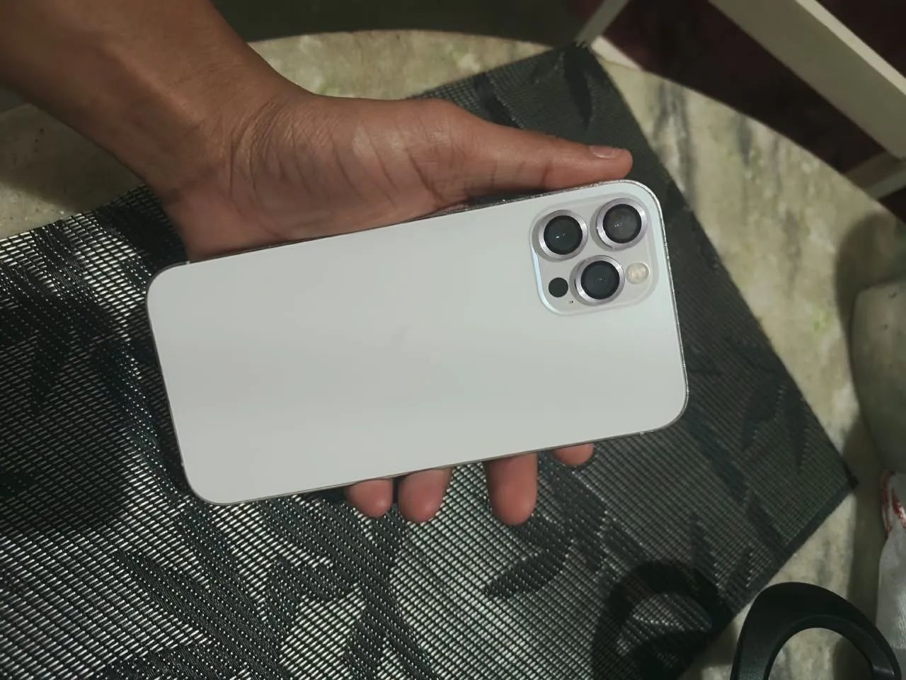 Vendo ou troco IPhone 12 Pro Max  - Foto 2