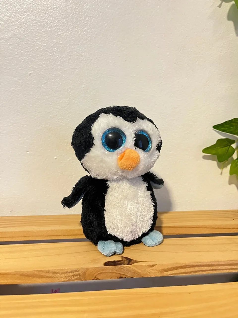 Pinguim de pelúcia Waddles ty