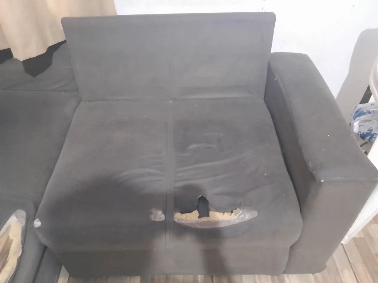 SOFÁ USADO 