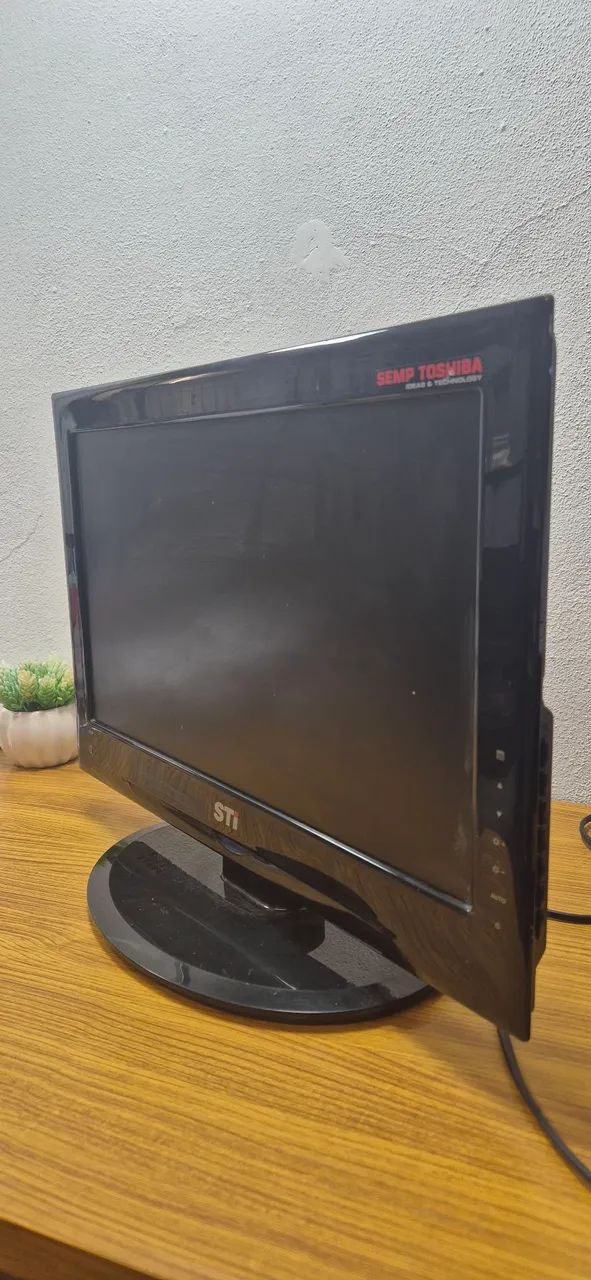Monitor 18 polegadas com defeito tela