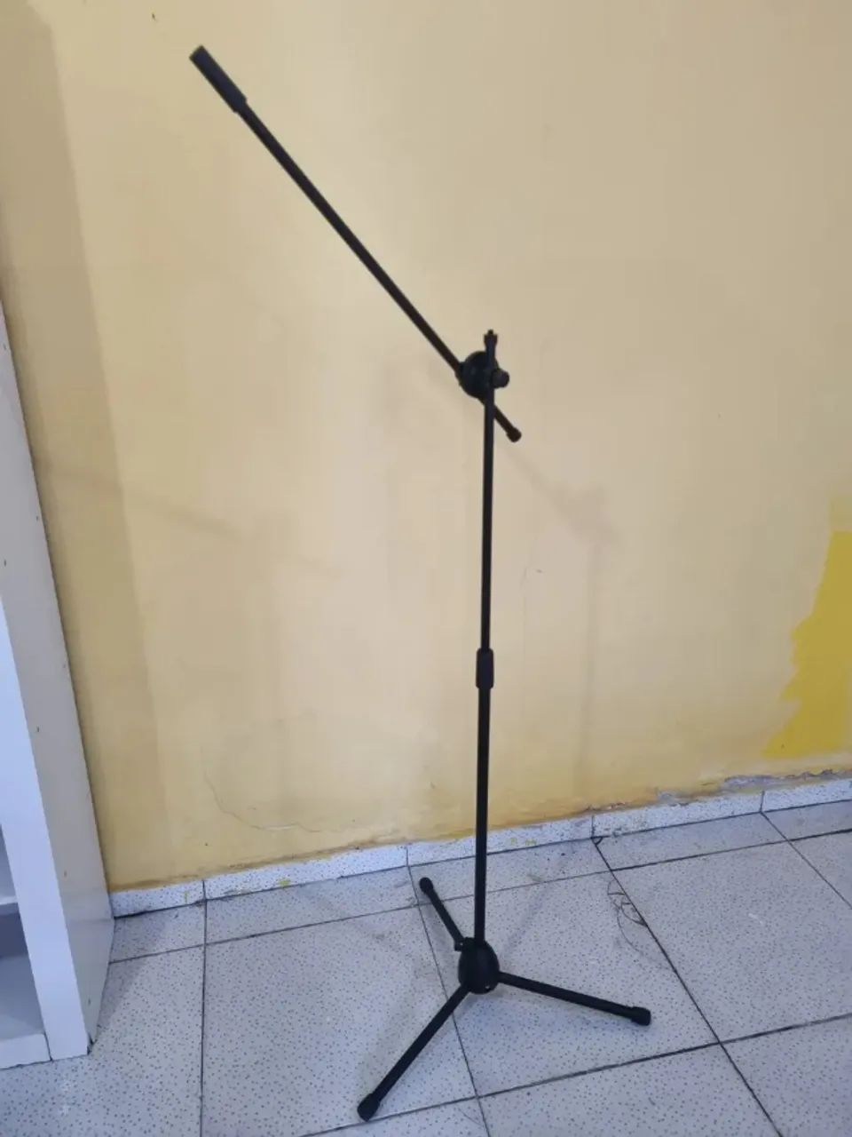 Suporte Girafa para Microfone e Celular Novo