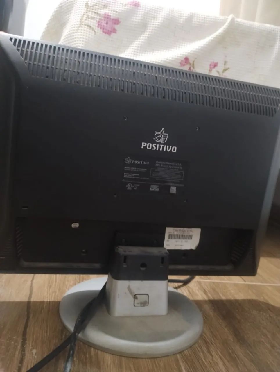 Monitor Positivo Tft19w80psa 19 Lcd Widescreen 110/220v - USADO - Foto 4