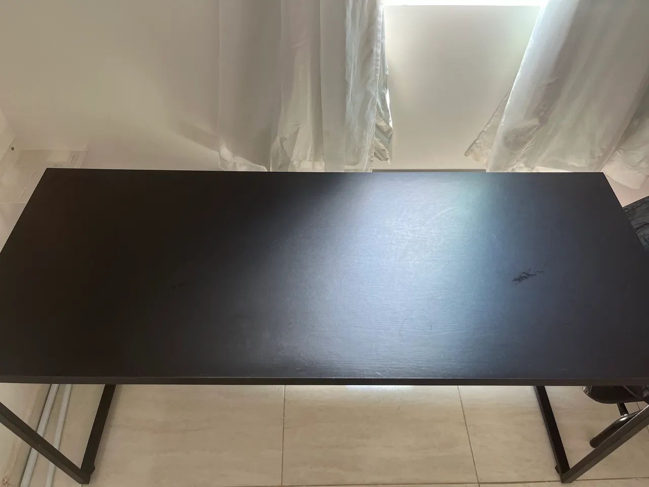 Mesa para trabalho e estudo.  - Foto 2