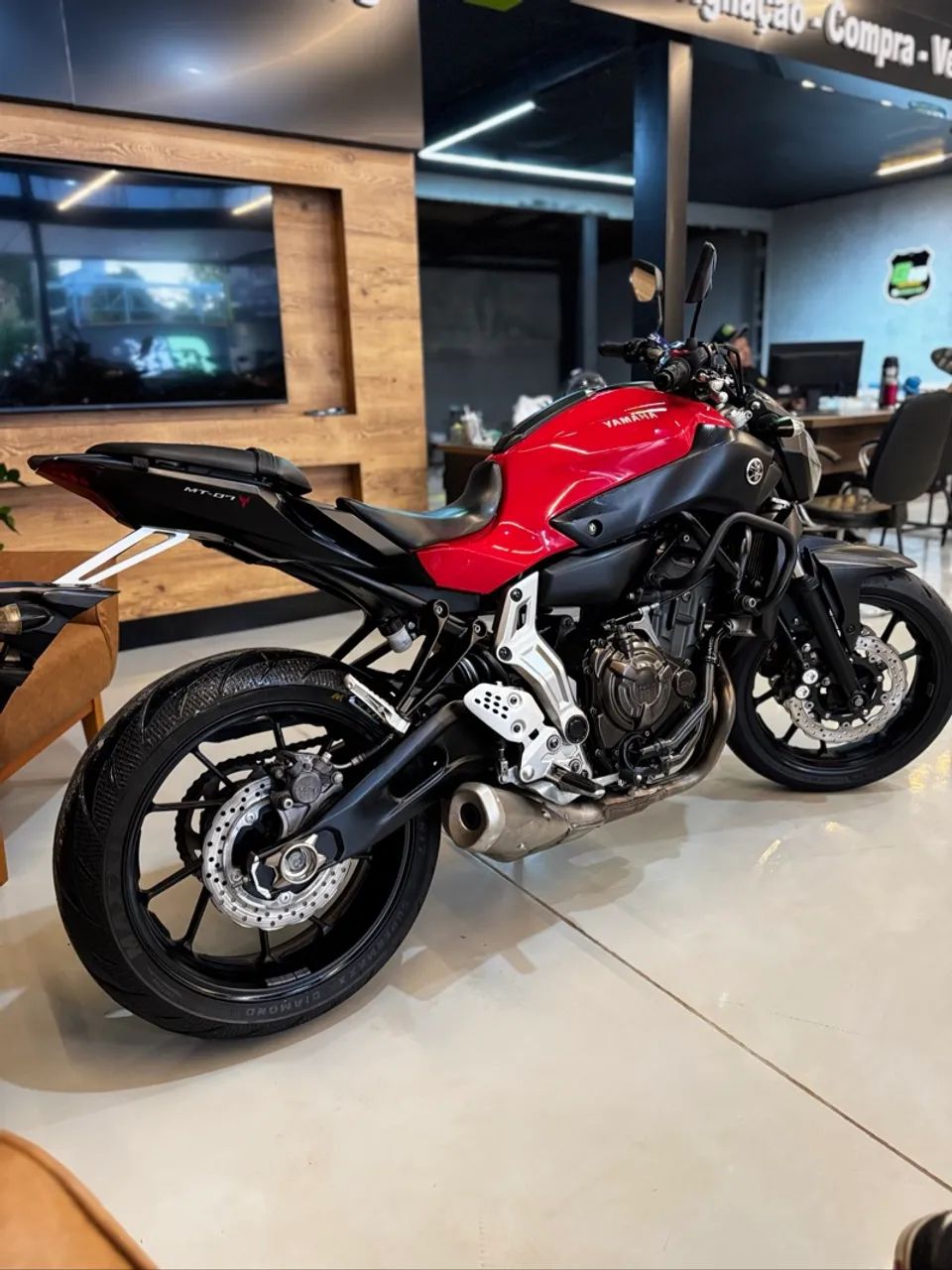 Yamaha MT-07 700 cc  - Foto 2