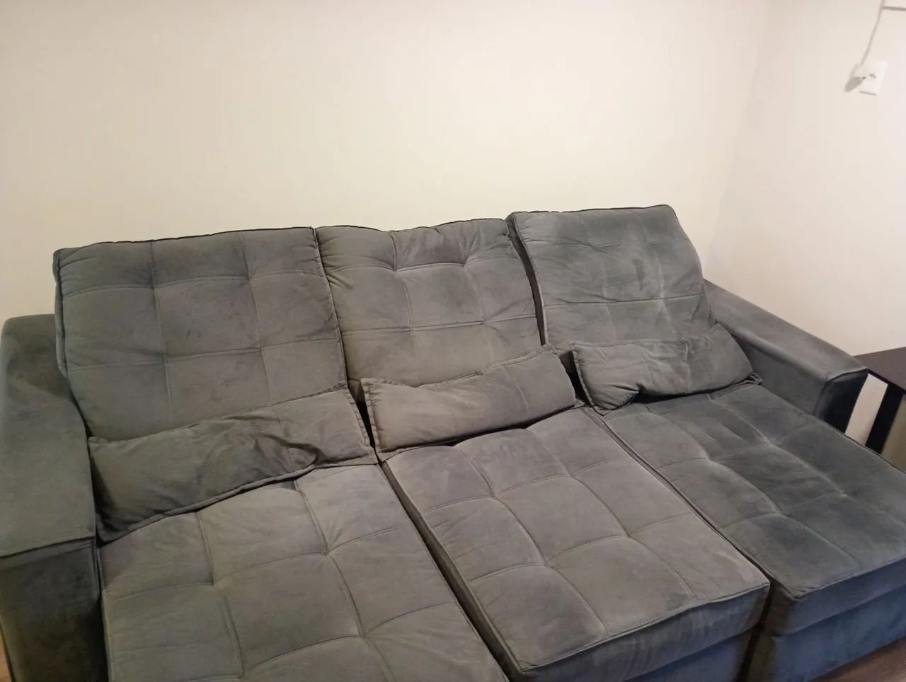 Vendo sofá retrátil de mola - Foto 5