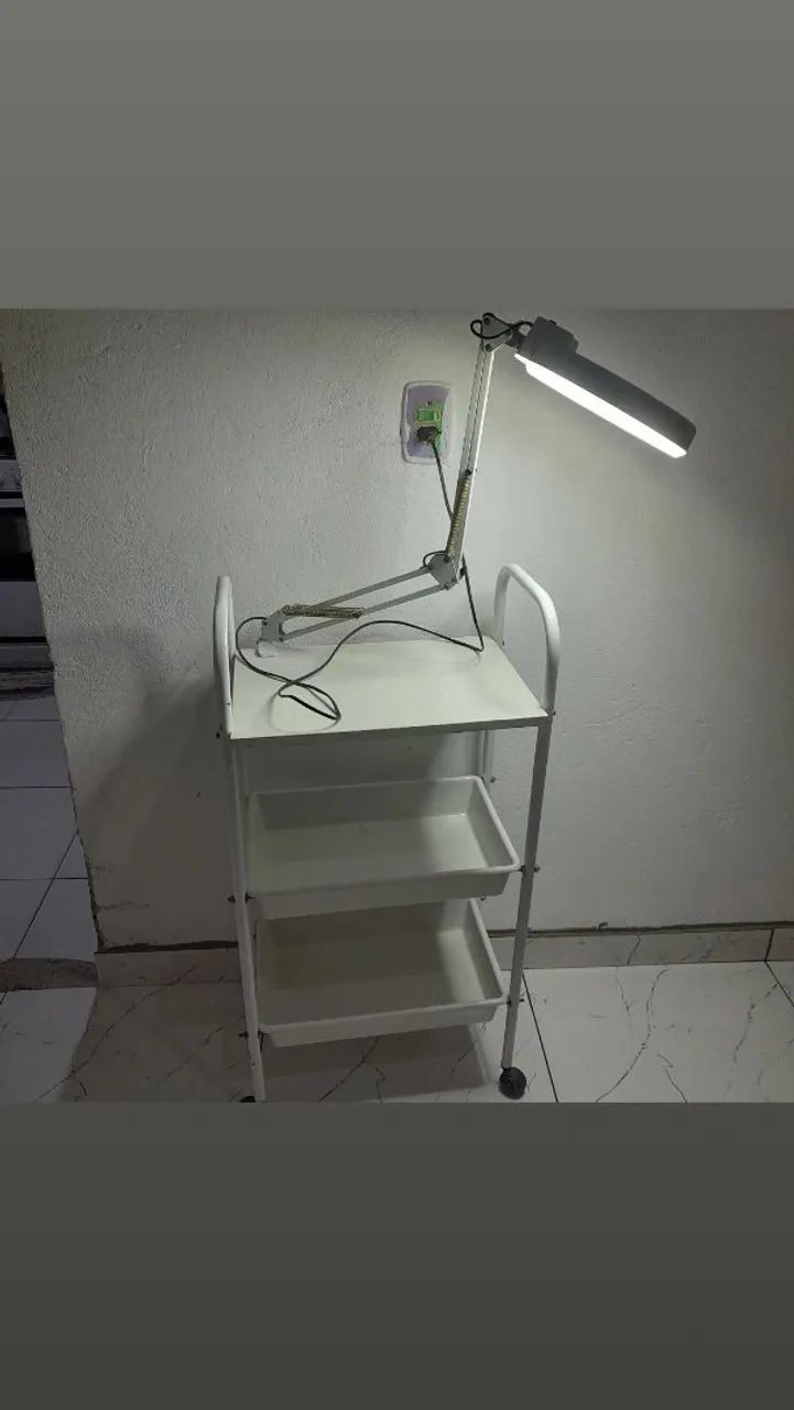 Carrinho móvel com luz de led - Foto 2
