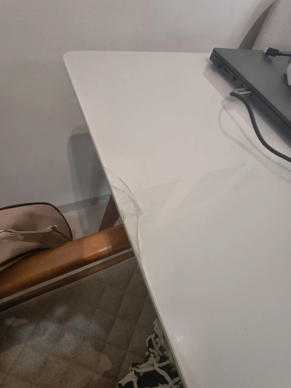 Mesa jantar de madeira/vidro com poltronas - Foto 3