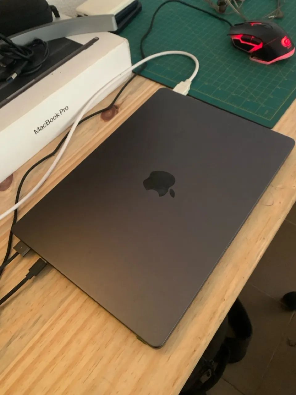 MacBook Pro m5 16gb 1Tb Ssd - Foto 2
