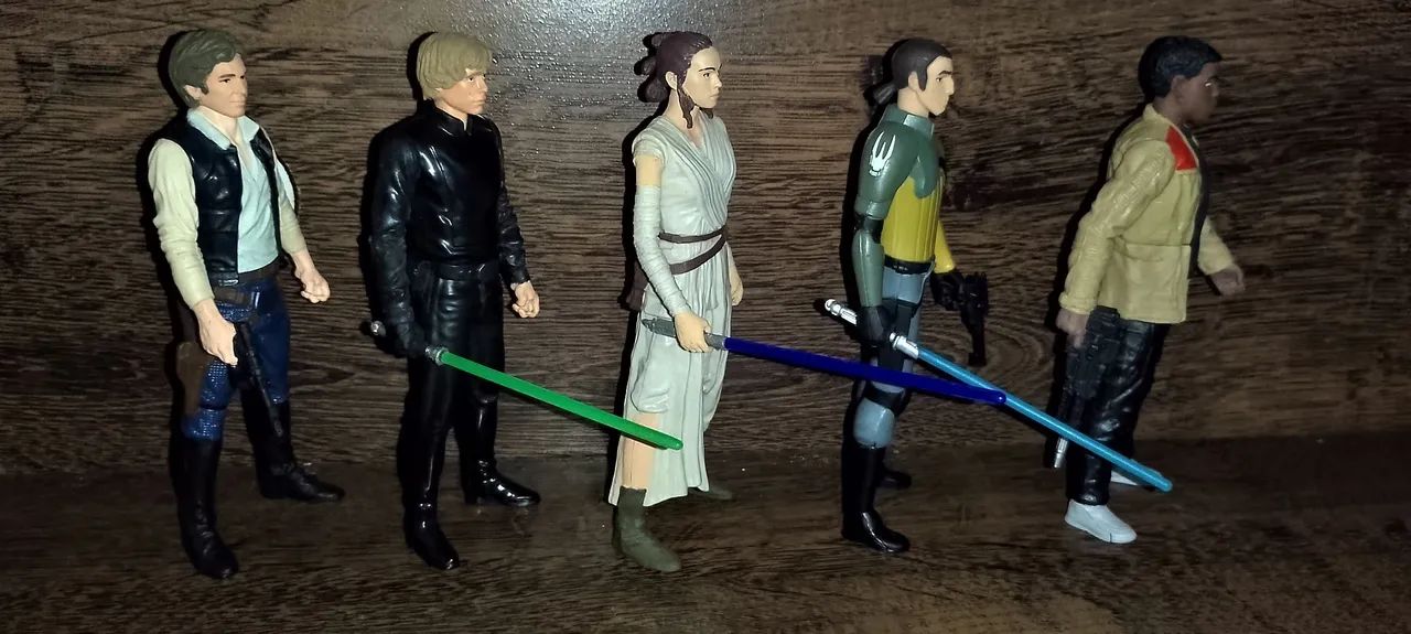 Star Wars awakens heróis - Foto 3