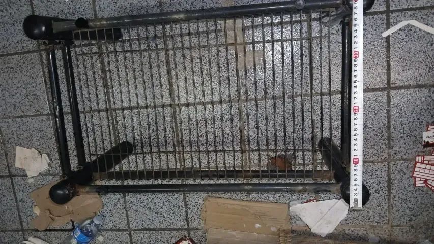 Mesa de Centro de Sala em Metal - Estilo Industrial - Foto 2