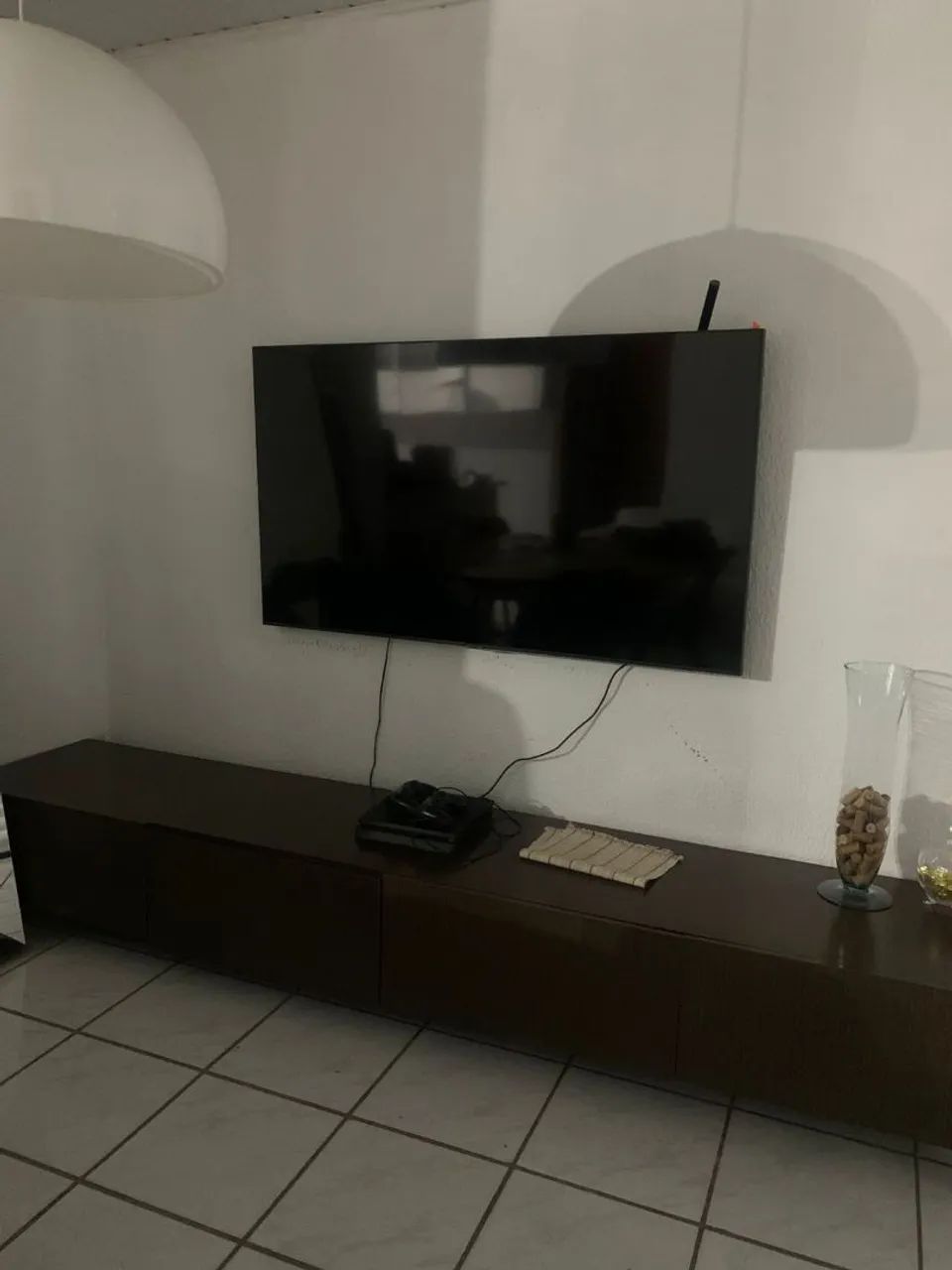 Vendo TV da Samsung 60 polegadas, aceito cartão. 