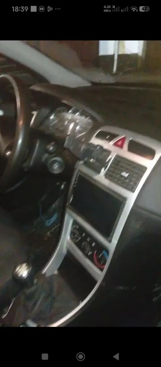 Peugeot 307 307 Soleil/ Presence 1.6/1.6 Flex 16V 5p 2010